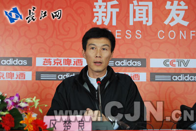 3月8日,国足守门员教练区楚良在武汉举行的新
