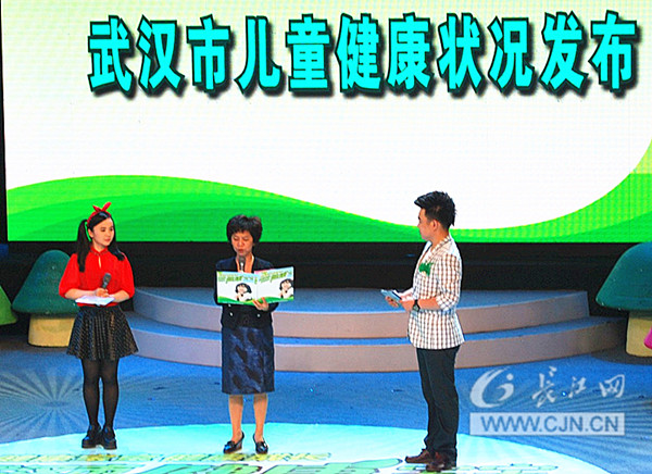 某市现有60万人口_记者探访文登旸里后村 全村800人过80的60多位