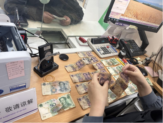 暖心服务贺新春 现金保障惠民生 光大银行武汉分行积极开展春节现金便民服务