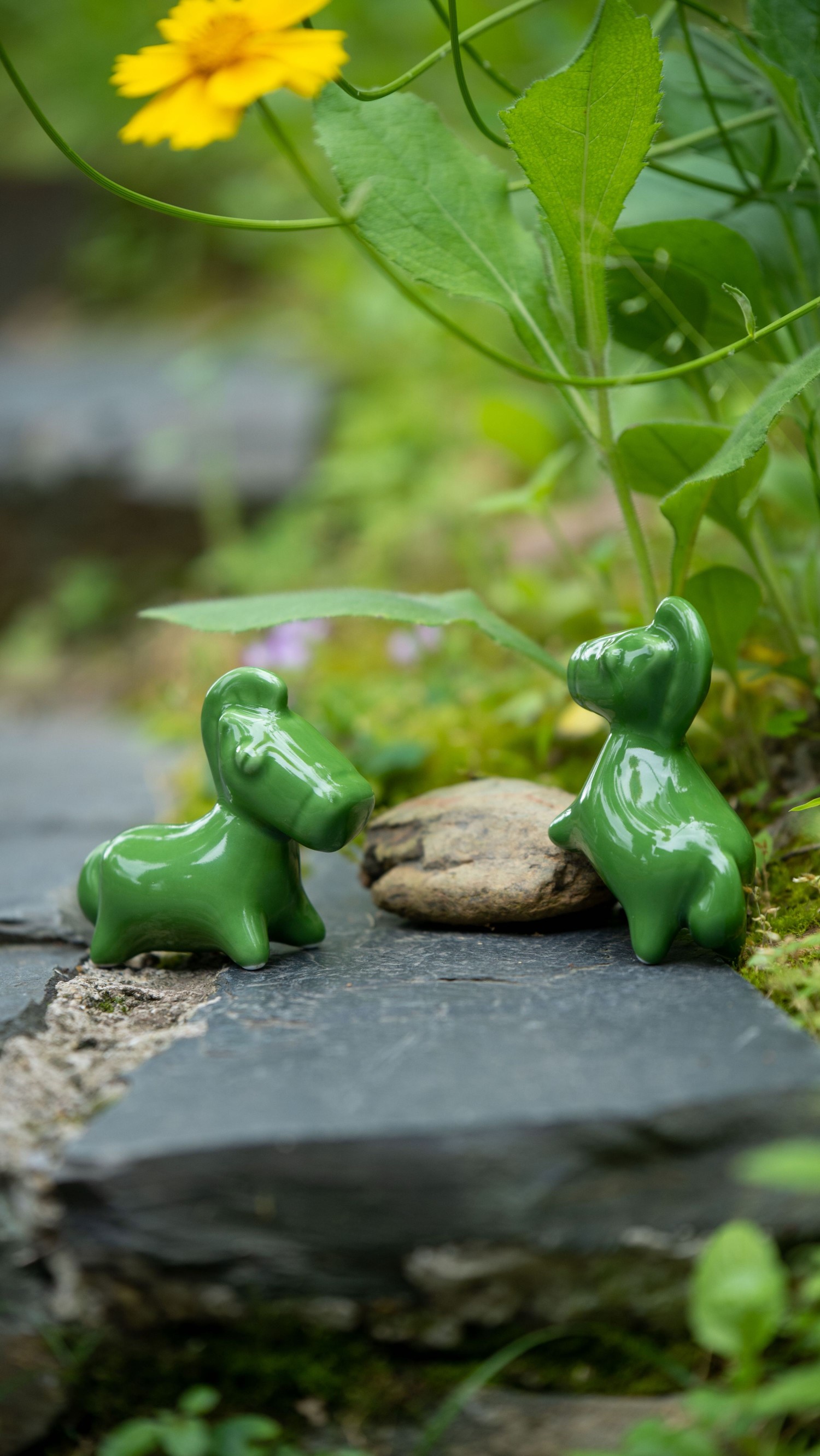 Green horse ceramics for sale at Yellow Crane Tower | 超萌“绿马”黄鹤楼开售