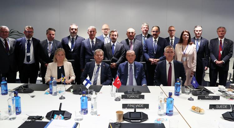 土耳其同意瑞典和芬兰加入北约，签署三方备忘录