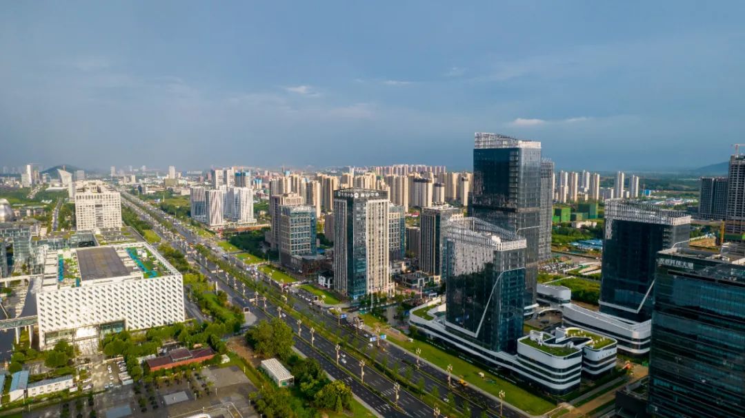 《湖北日報》｜?加力提速建設(shè)湖北東湖科學(xué)城，中國光谷加快邁向“世界光谷”