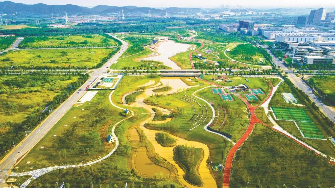 《湖北日報》｜?加力提速建設(shè)湖北東湖科學(xué)城，中國光谷加快邁向“世界光谷”