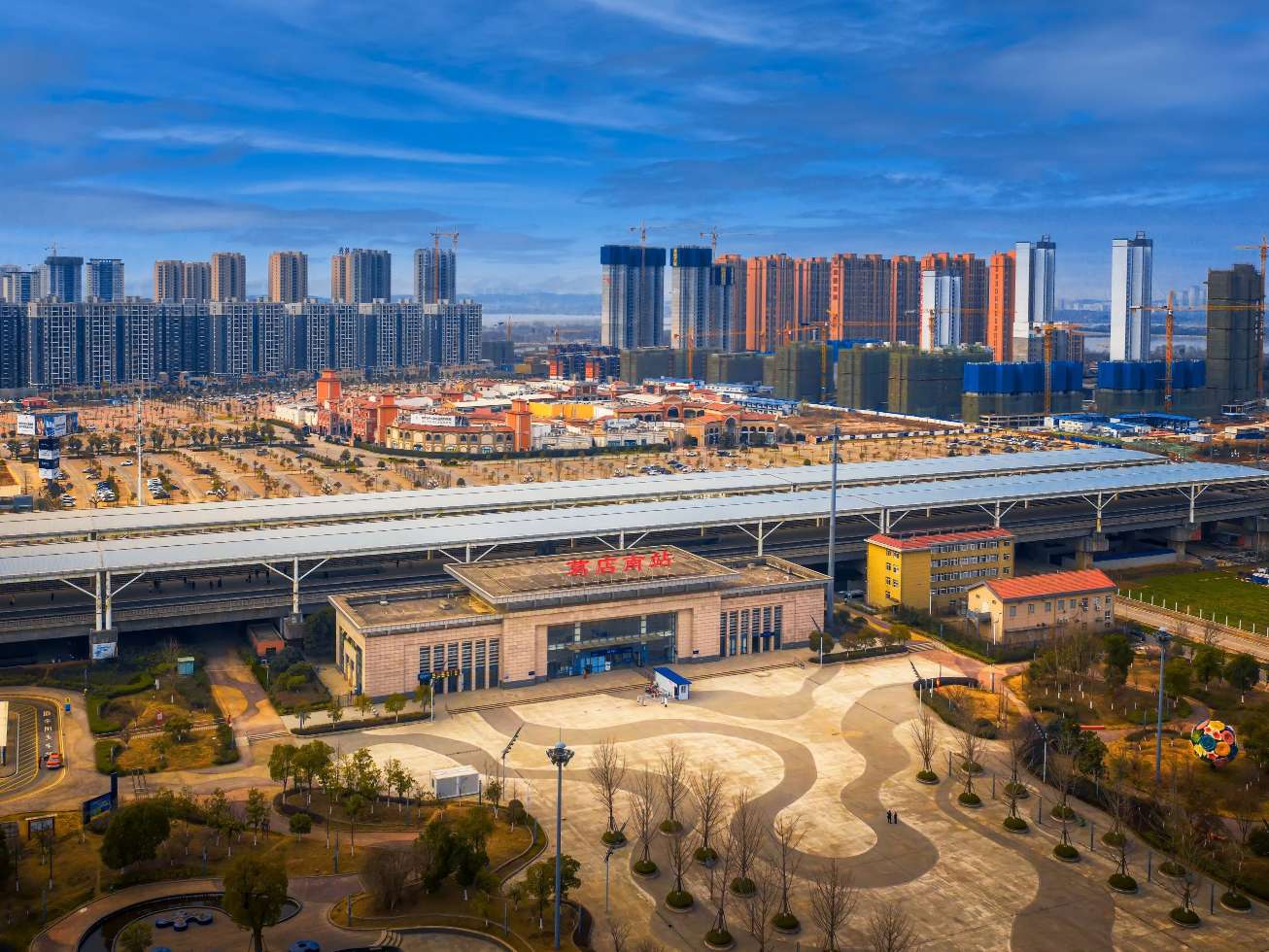 加快推进城市和产业集中高质量发展 葛店今年将投超200亿元建设武汉新城