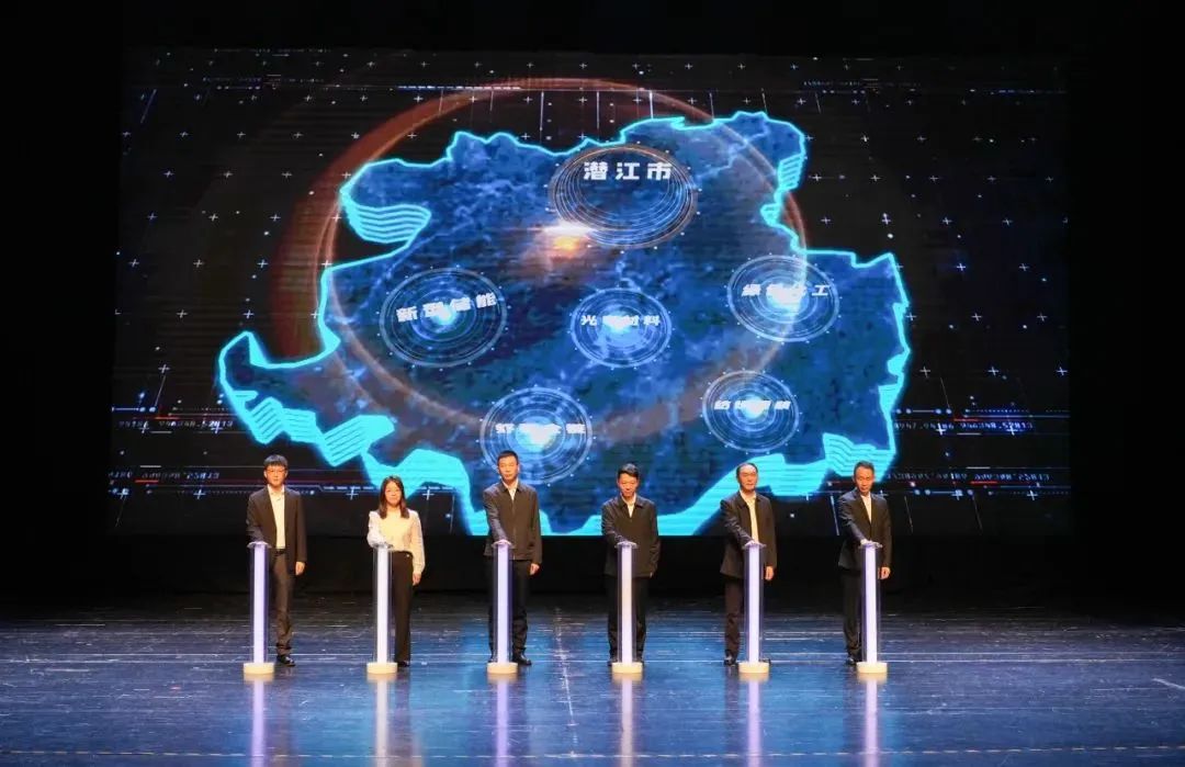 我市2025年五四青年节活动举行