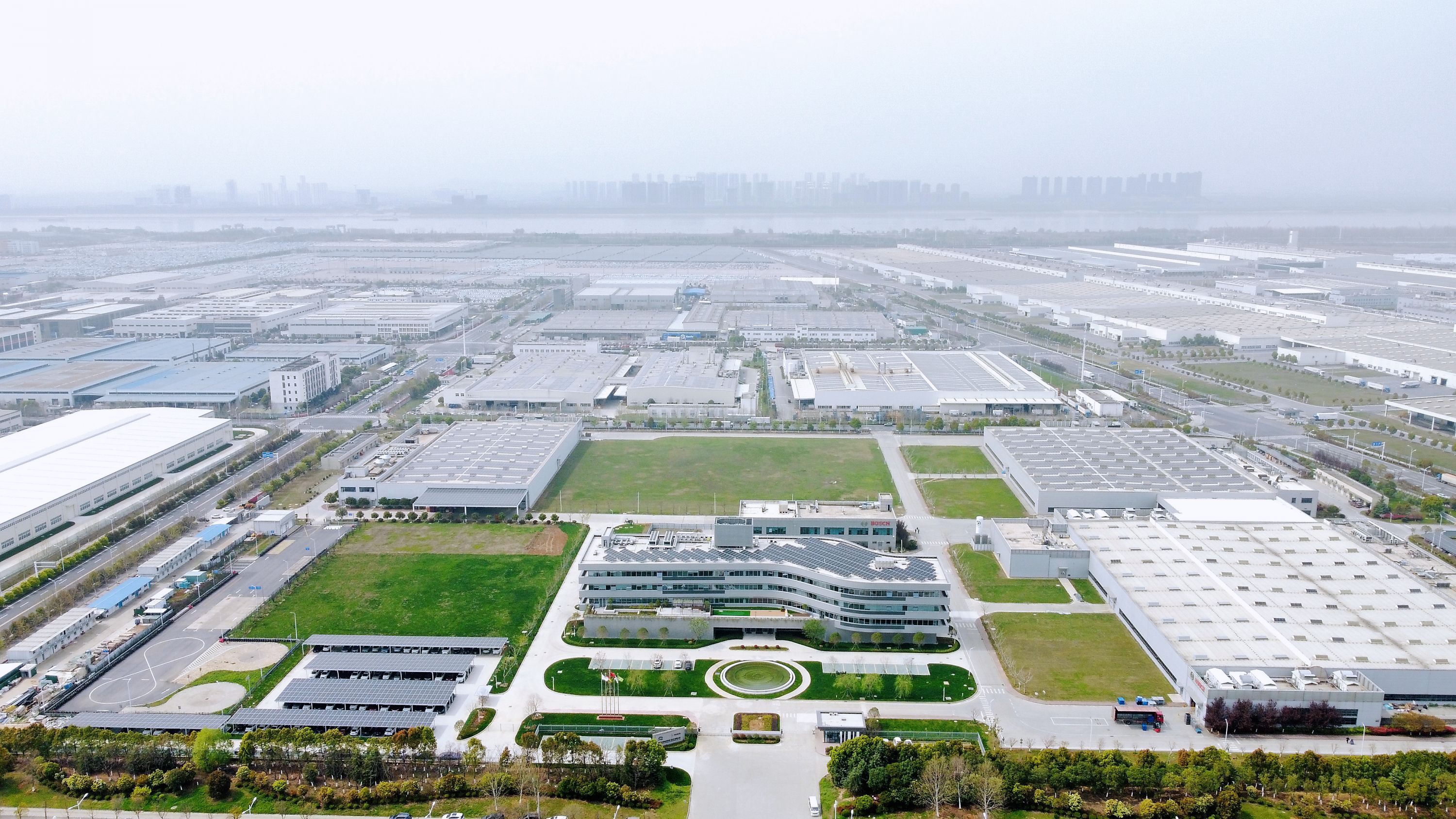从一工厂到一基地两中心，博世华域10年6期“追投”武汉
