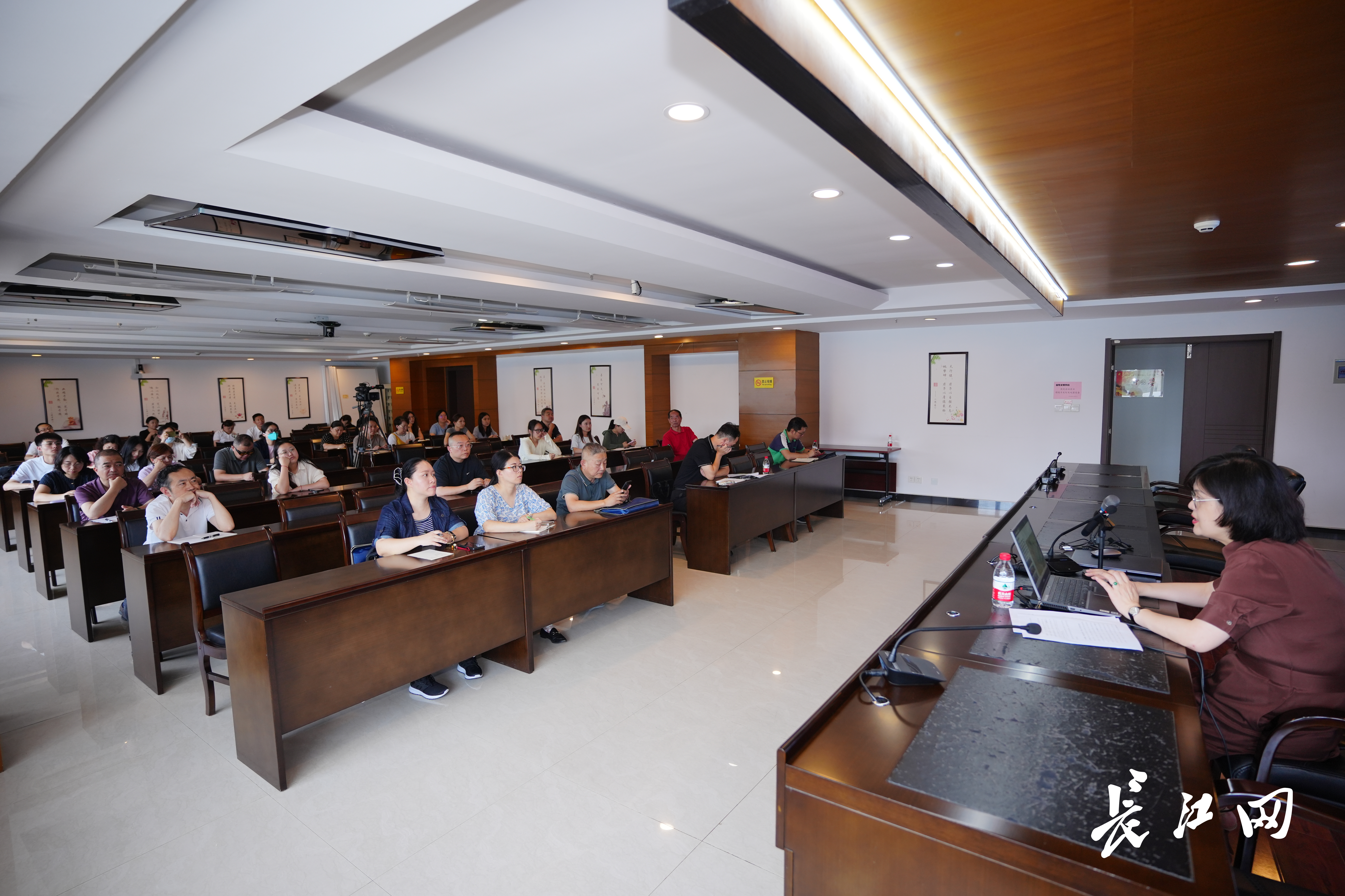 为支点建设贡献规划力量  方志讲堂探讨生态融城的武汉实践