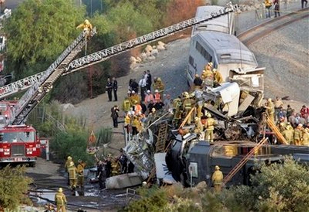 人口死亡高峰_勇攀高峰图片