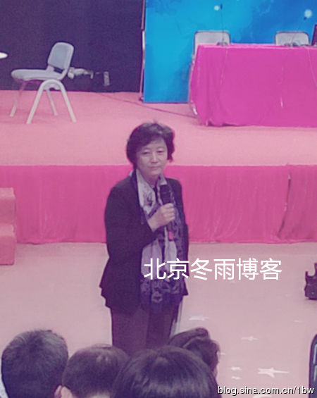 杜宪正在演讲