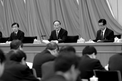 1月13日，十八届中央纪委三次全会在京开幕。王岐山代表中央纪委作工作报告。新华社发