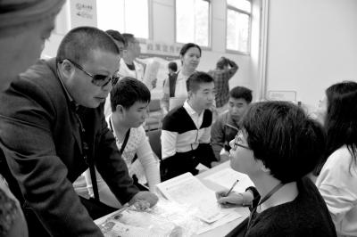 北京盲人专场招聘会召开 41家企业提供180个岗位