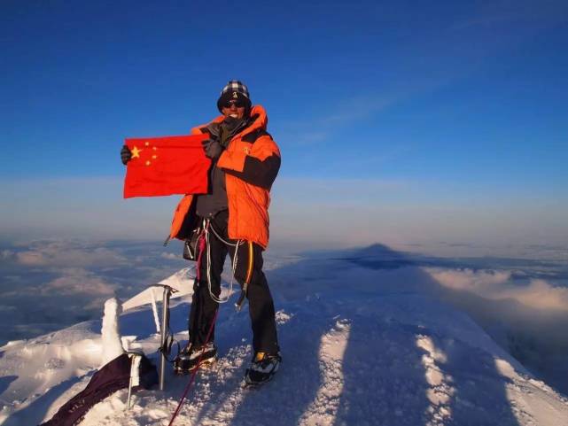 大满贯西藏登山队两名队员成功徒步至南极点