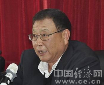 广弘集团董事长_弘高集团董事长何宁