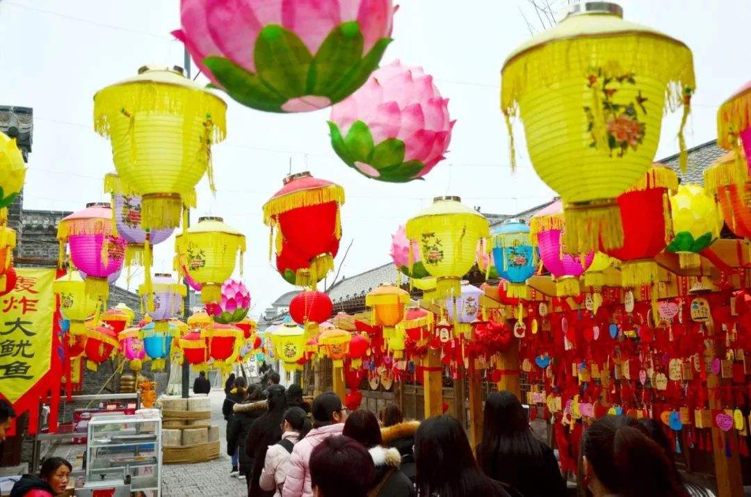 动漫游、瑜伽游、军事游…春节定制旅游悄然兴起