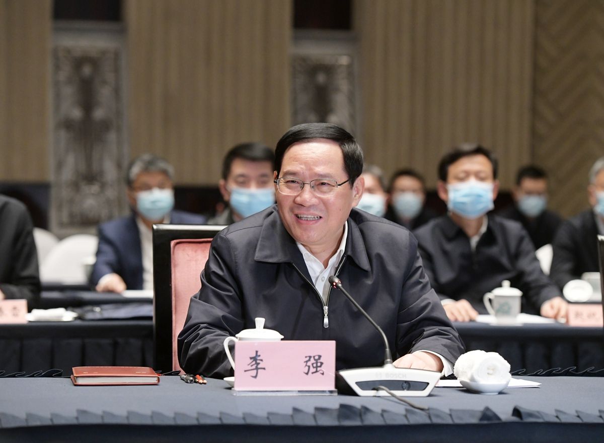 上海市政协主席董云虎,上海市委副书记于绍良;湖北省人大常委会党组