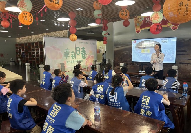 市博物馆开展“五一劳动节成长乐无穷”主题社教活动