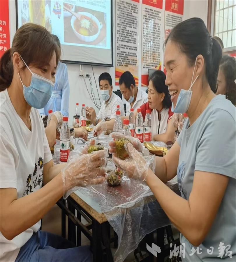 im电竞花茶香飘阳光社区(图1)