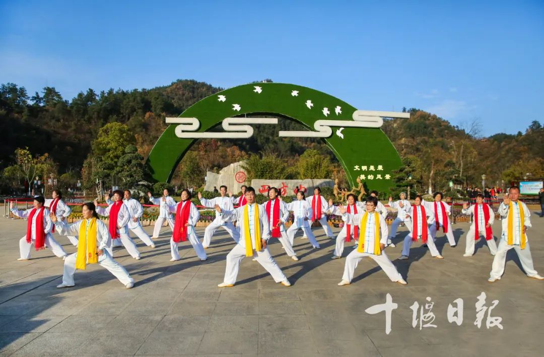 蝉联“全国文明城市”，十堰凭的是什么？