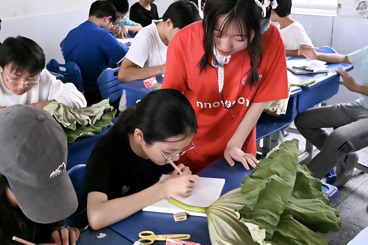 武汉学子领衔实践 厦门大学学生走进荆楚开启楚文化美育课堂