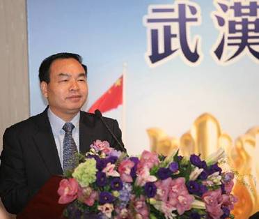武汉市长唐良智力邀港企参与建设(大公报记者李晓波 摄)
