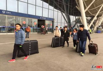 江汉大学学生出征世界大学生自行车锦标赛