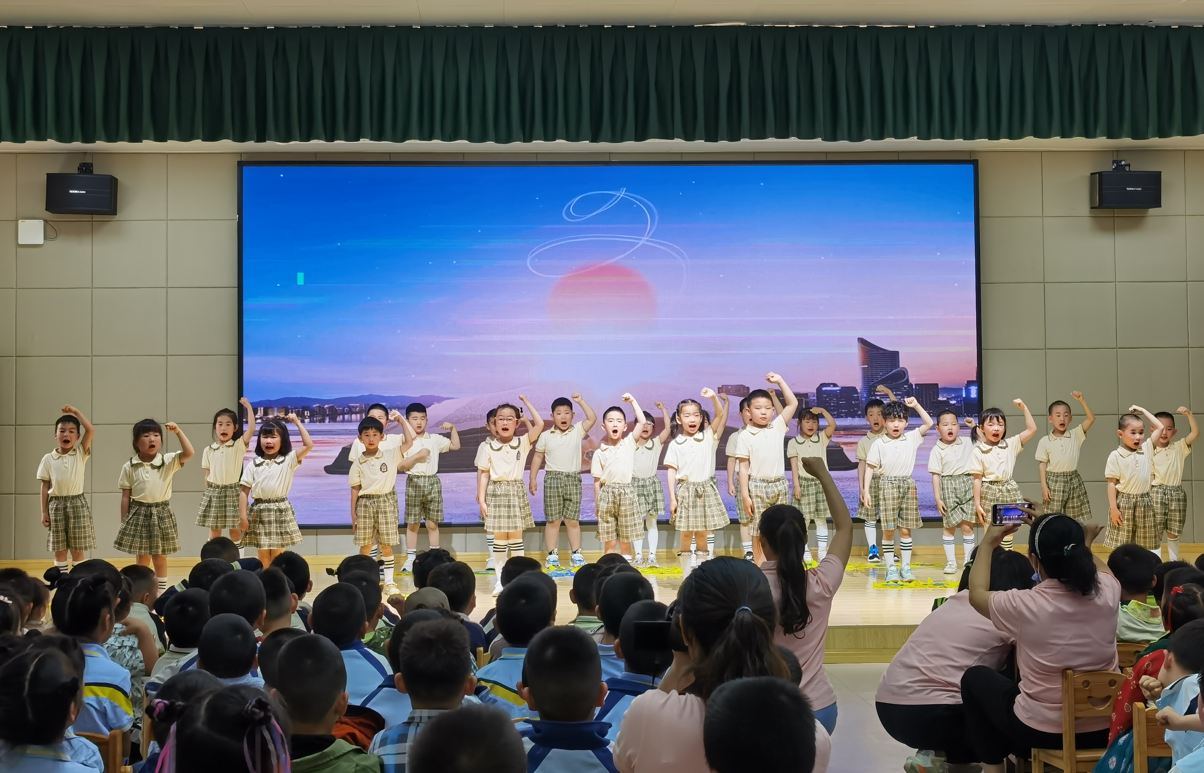 佛祖岭社区开展“悦读悦成长”读书节开幕式活动