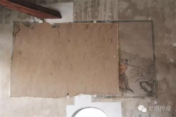 山西晋中市平遥县西良鹤村龙天庙壁画被盗后的照片 微信公众号 爱塔传奇 图
