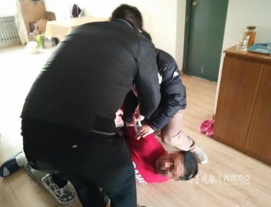 市中警方抓获嫌疑人。