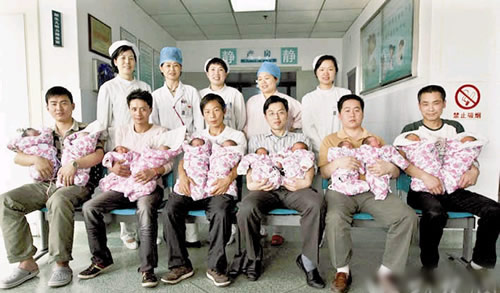 武汉市十一医院6天接生6对双胞胎