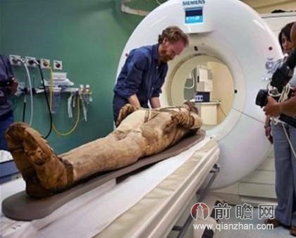 大英博物馆木乃伊展公元700年潮女大腿内侧留文身