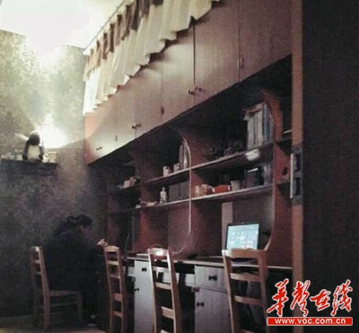 长沙理工大学女生寝室变身“咖啡屋” 花费不到1500元