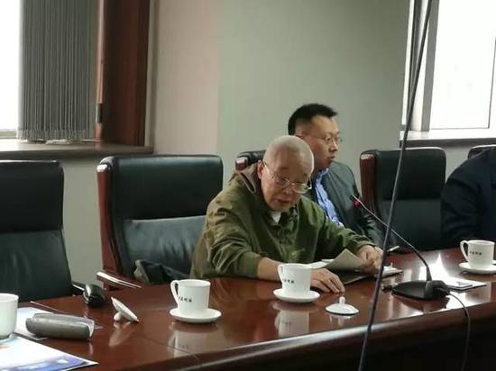 ▲工作会议中的刘先林。(图片来源:中国测绘科学研究院)
