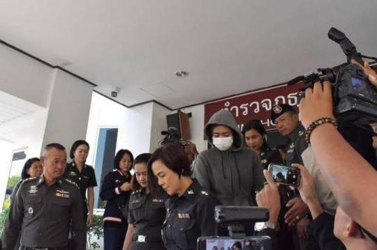 拿露雯被捕