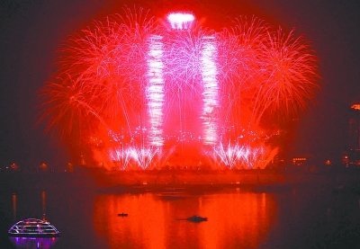 武汉新年焰火晚会将于31日举行 首秀汉字烟花