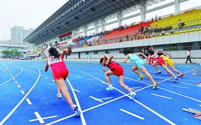 世界中学生田径锦标赛昨举行测试赛 千名运动