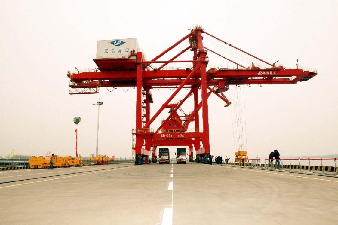 检验检疫局和武汉新港合作 推进口岸快速查验