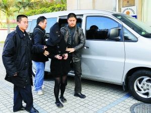 女毒贩零口供被判15年交易时被抓获却拒不认账