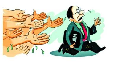 记者随后致电老板郑先生,他说正在外面催账,拿到钱马上给工人结算工资