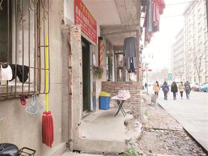 美丽的昙华林有个小“伤疤” 围墙拆六年没修复
