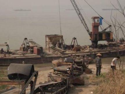 武汉122家非法码头一月之内将被全部强制拆除