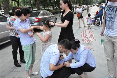 无人机算什么?武汉小伙求婚成功只靠一只猫