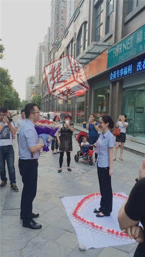 无人机算什么?武汉小伙求婚成功只靠一只猫