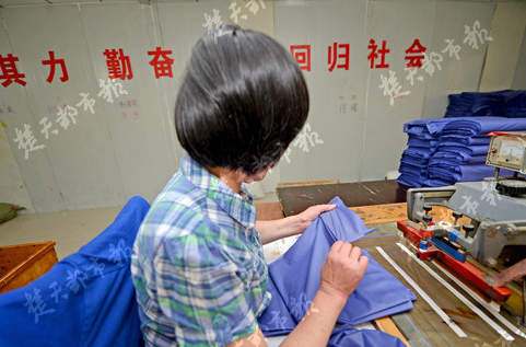 妻子为劝丈夫戒毒以身试毒 结果自己染上毒瘾