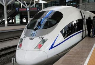 乘高铁来武汉的新生比往年明显增多 舒适度更