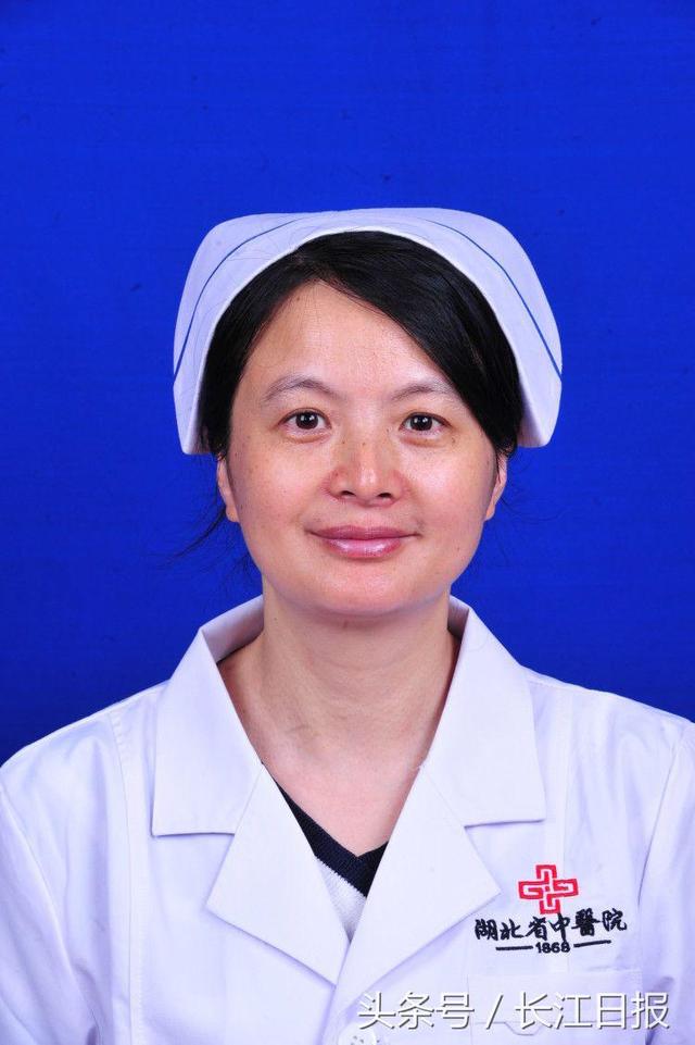 老人口眼歪斜_老人微信头像(2)