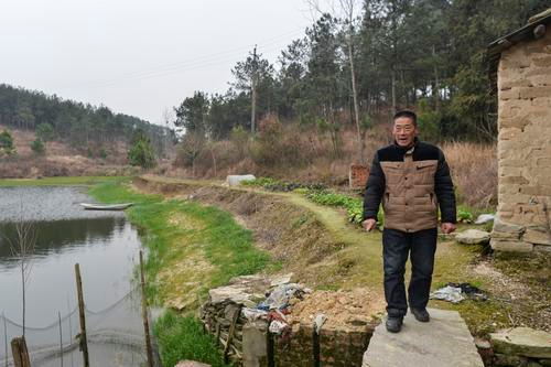 新洲区李集街建新村熊常东:从罹患重病到越挫越勇,健康扶贫让我后顾