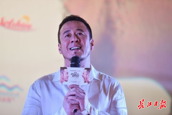 杨坤7月底武汉开唱，要下功夫玩改编和现场互动