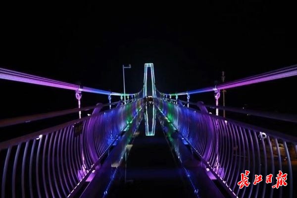 随州新添西游记主题夜光玻璃桥,8月5日前可半价体验