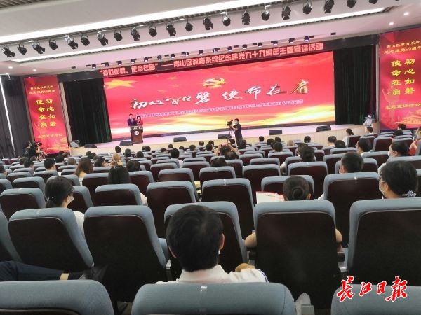 “我上我不怕,因为我是党员”,这场战“疫”访谈里他们给观众上党课