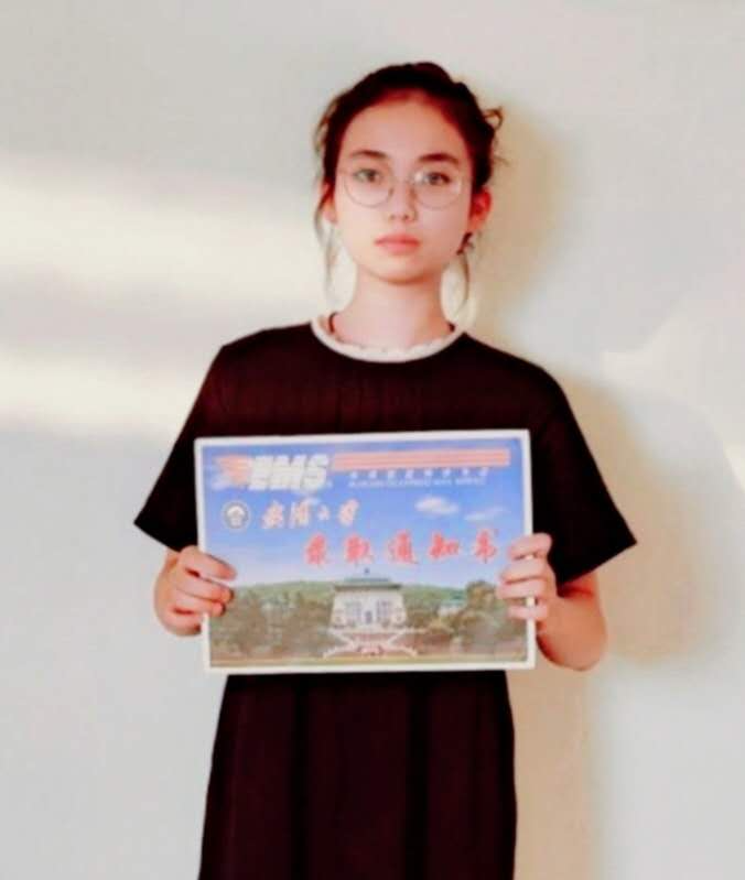 15岁美少女来了!武大萌新今天报到!他们喊出同一句话
